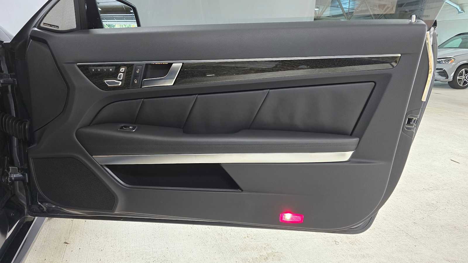 Used 2016 Mercedes-Benz E 400 4MATIC Coupe image 11