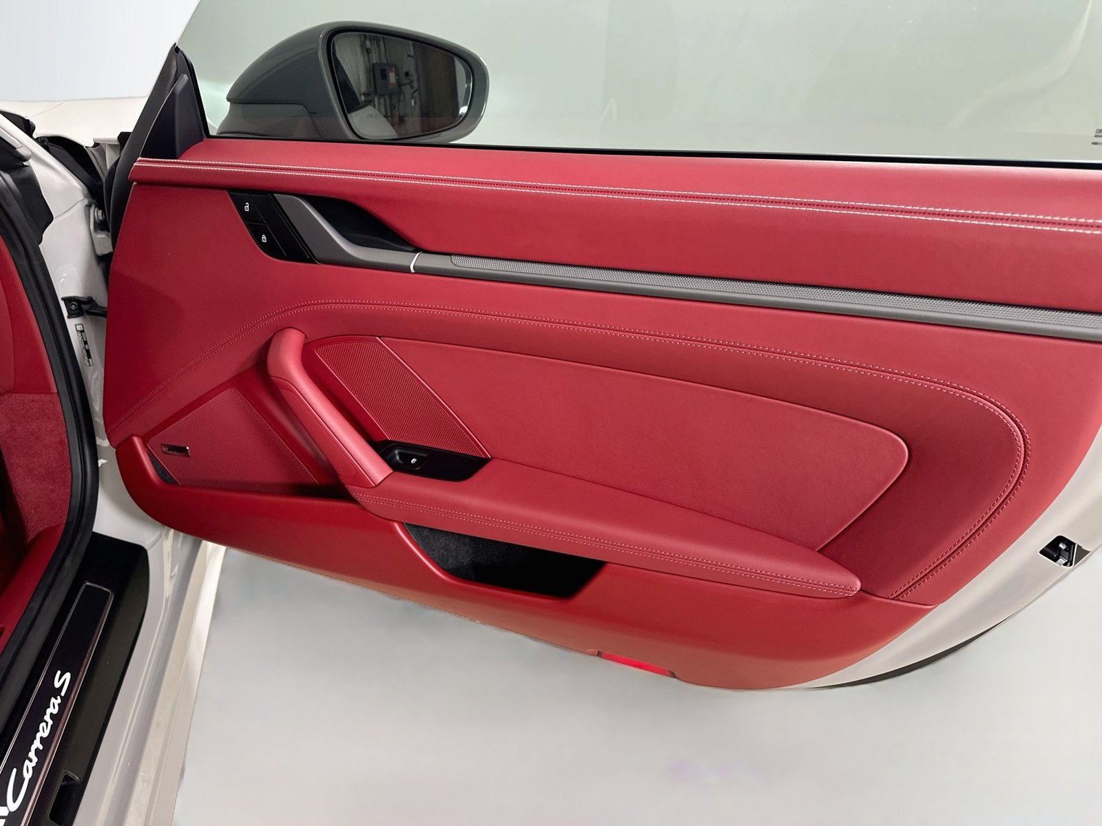 Certified 2025 Porsche 911 Carrera S w/ Sportdesign Package RWD image 40