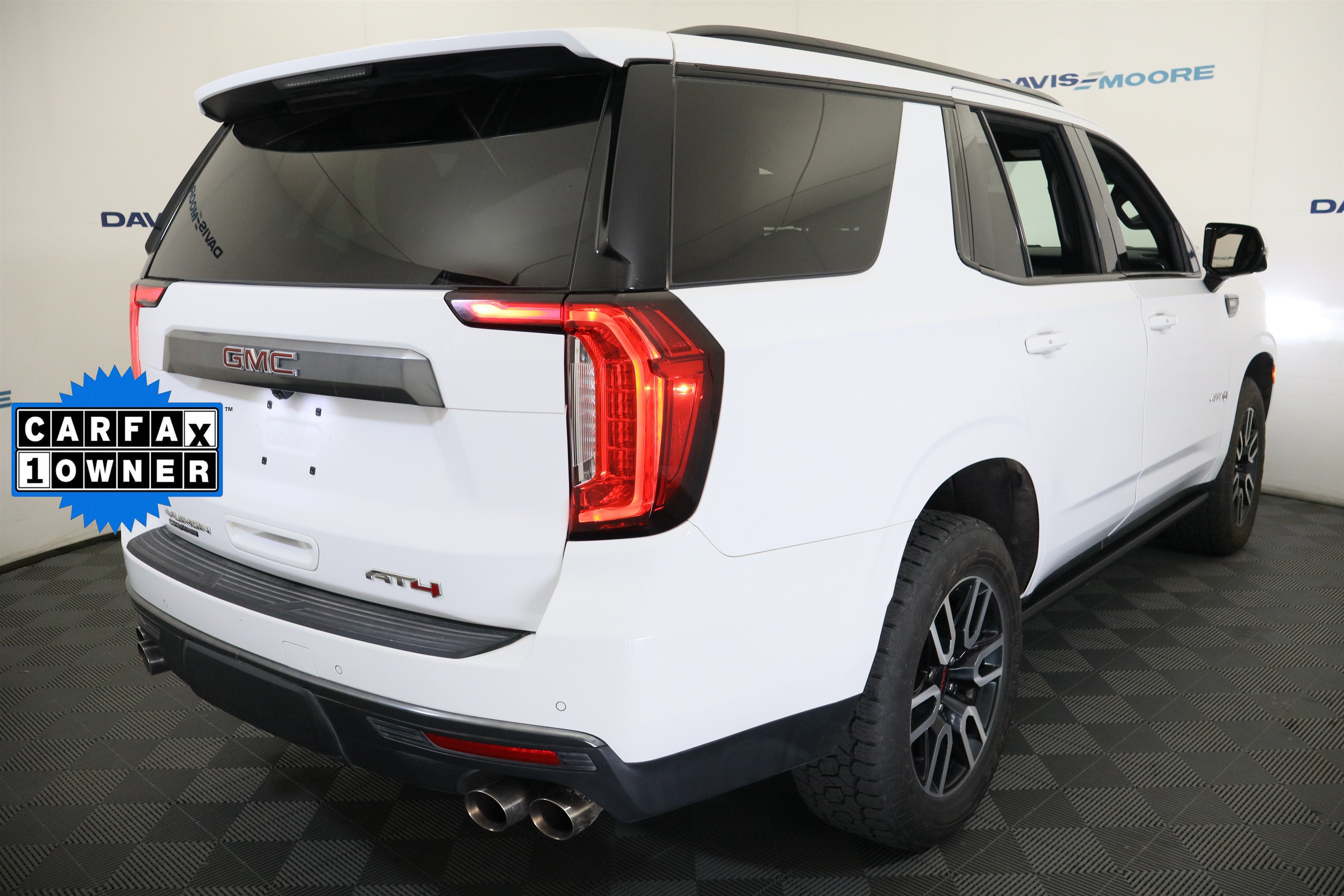 Certified 2022 GMC Yukon AT4 w/ Technology Package AWD/4WD image 6