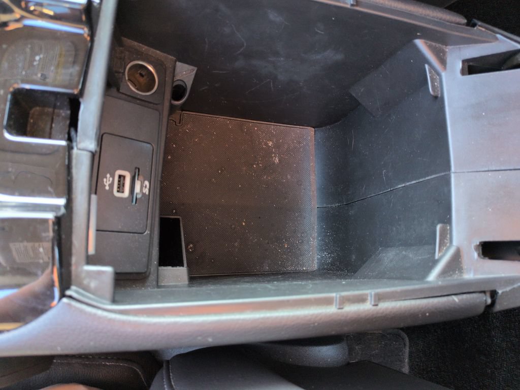 Used 2016 Ford Fusion Titanium FWD image 27