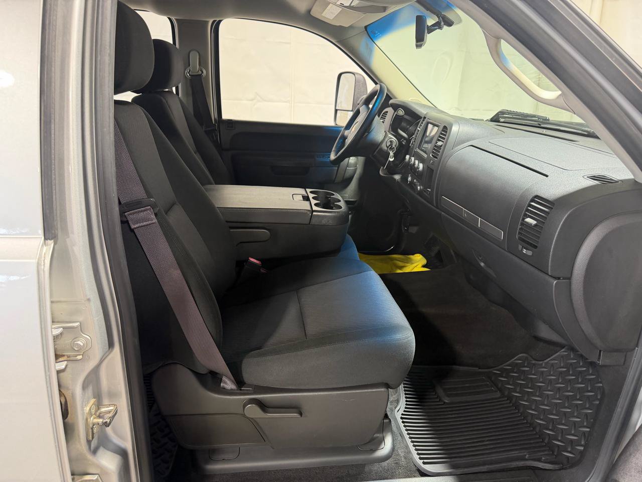 Used 2013 Chevrolet Silverado 2500 LT w/ Convenience Package AWD/4WD image 11