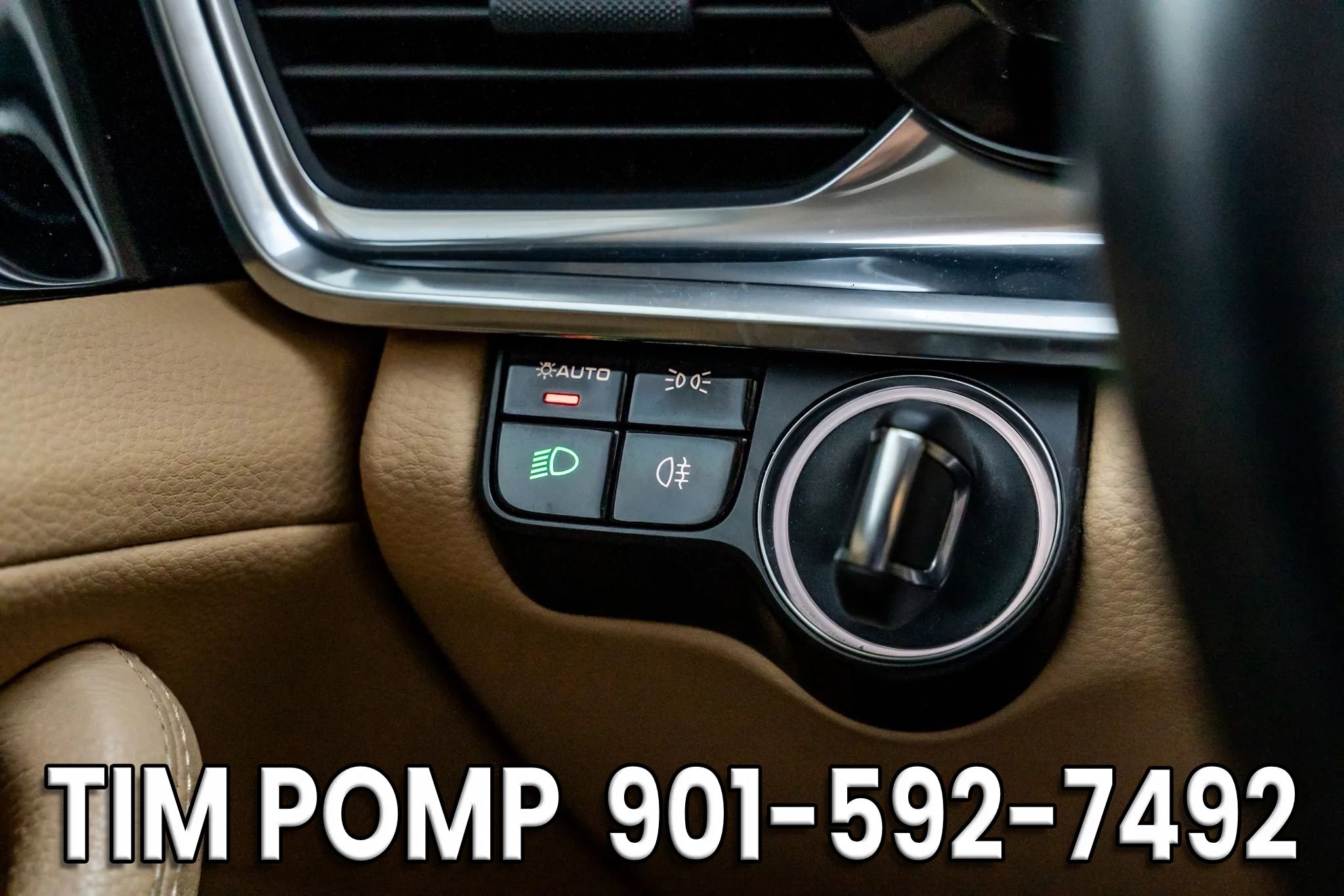 Used 2018 Porsche Panamera 4S image 34