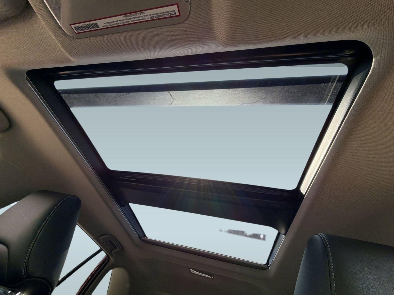 Used 2021 Toyota RAV4 Limited image 15