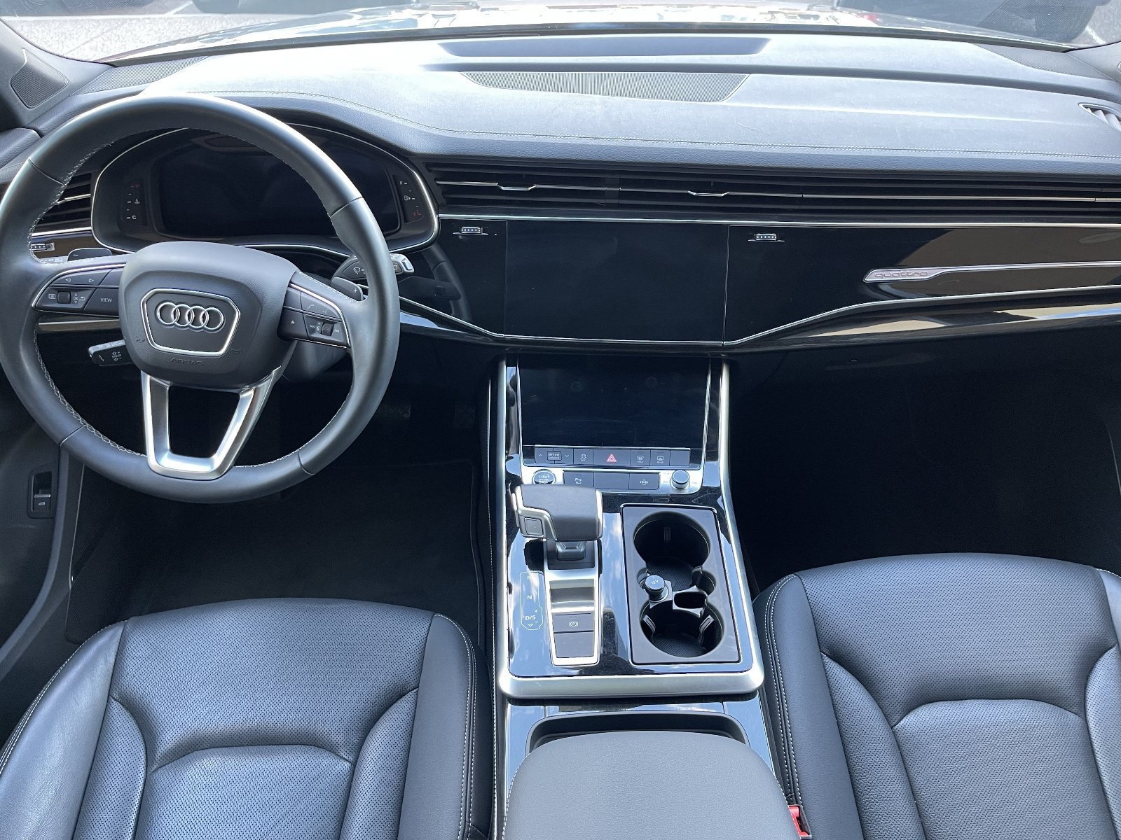 Used 2025 Audi Q7 2.0T Premium Plus w/ Premium Plus Package AWD/4WD image 16