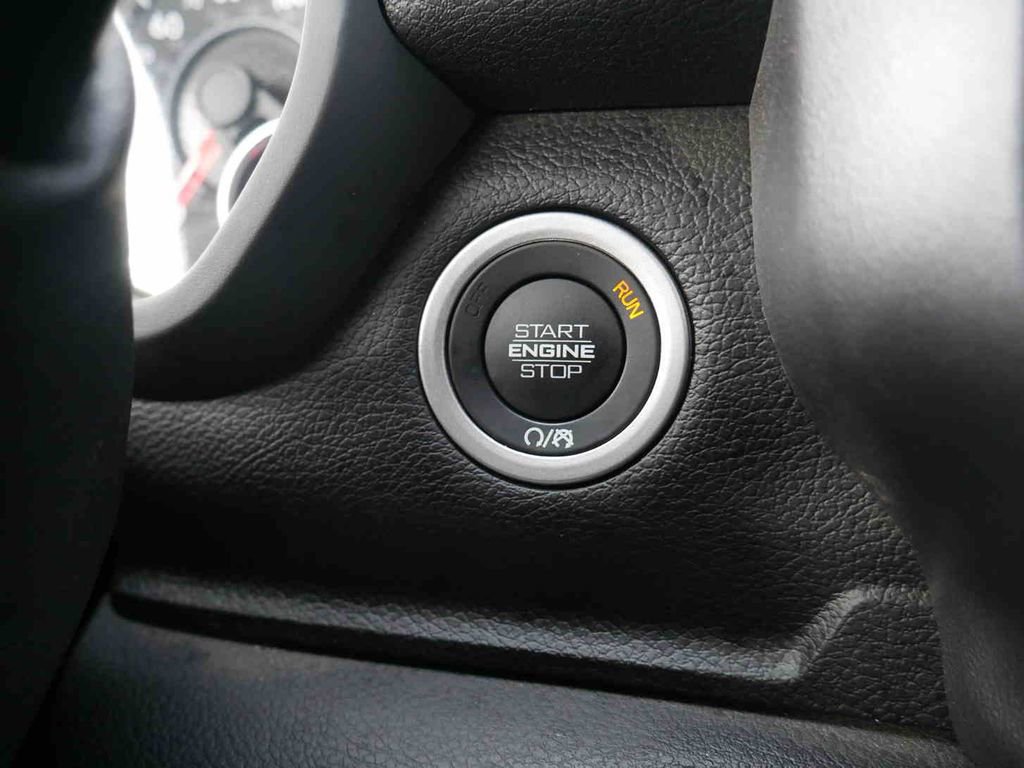 Certified 2025 RAM 3500 Big Horn image 32