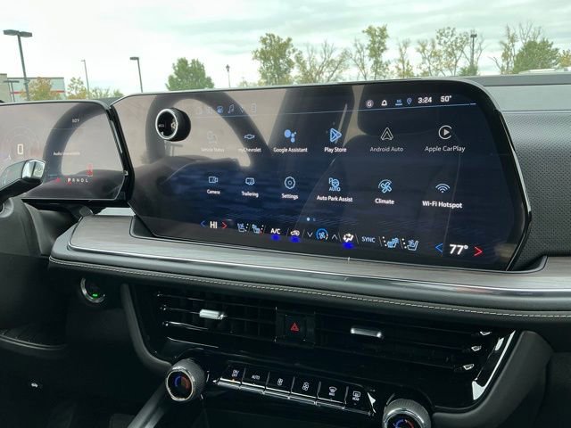 New 2026 Chevrolet Suburban Premier image 17
