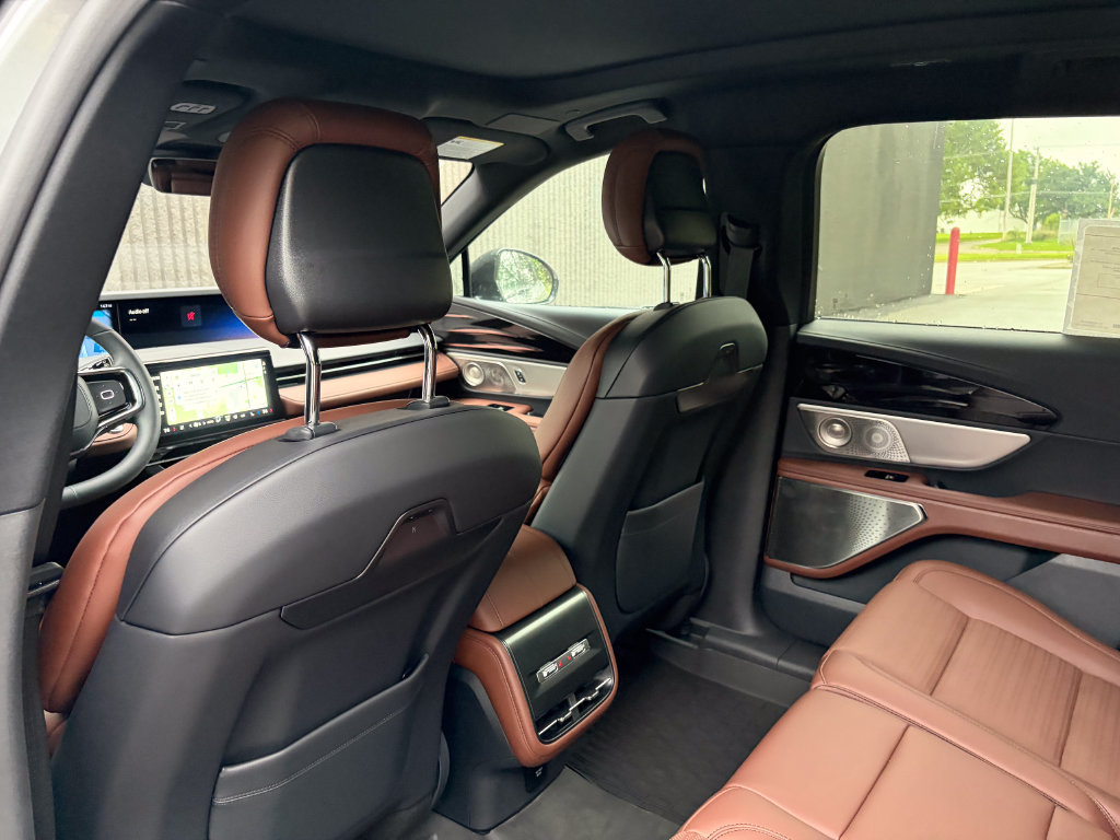 New 2026 Lincoln Nautilus Reserve AWD/4WD image 21