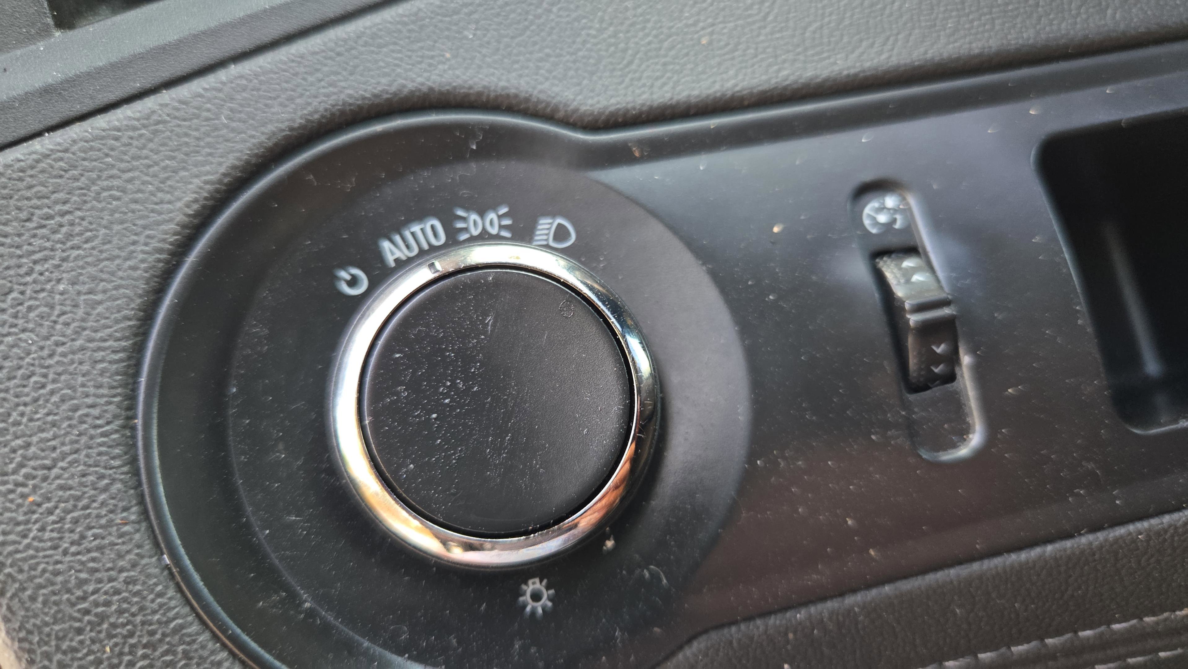 Used 2016 Buick LaCrosse Sport Touring image 29