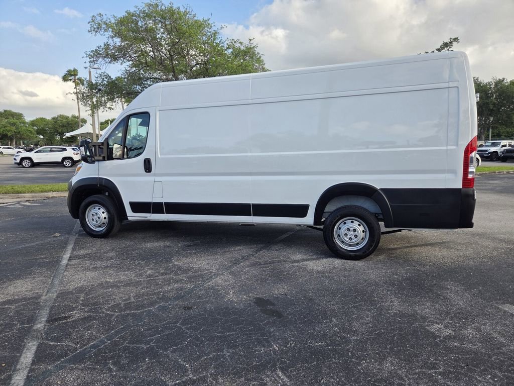 Used 2023 RAM ProMaster 3500 w/ Convenience Group FWD image 9
