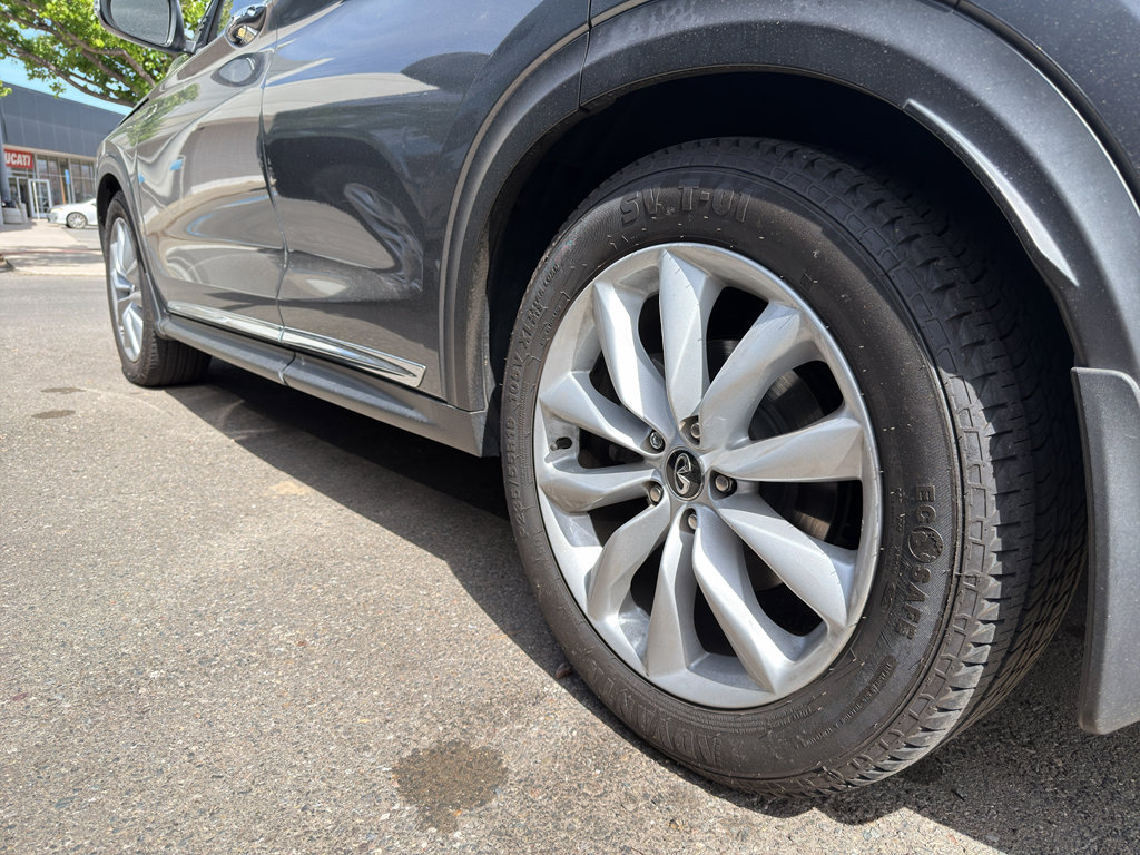 Used 2019 INFINITI QX50 Luxe w/ Protection Package image 11