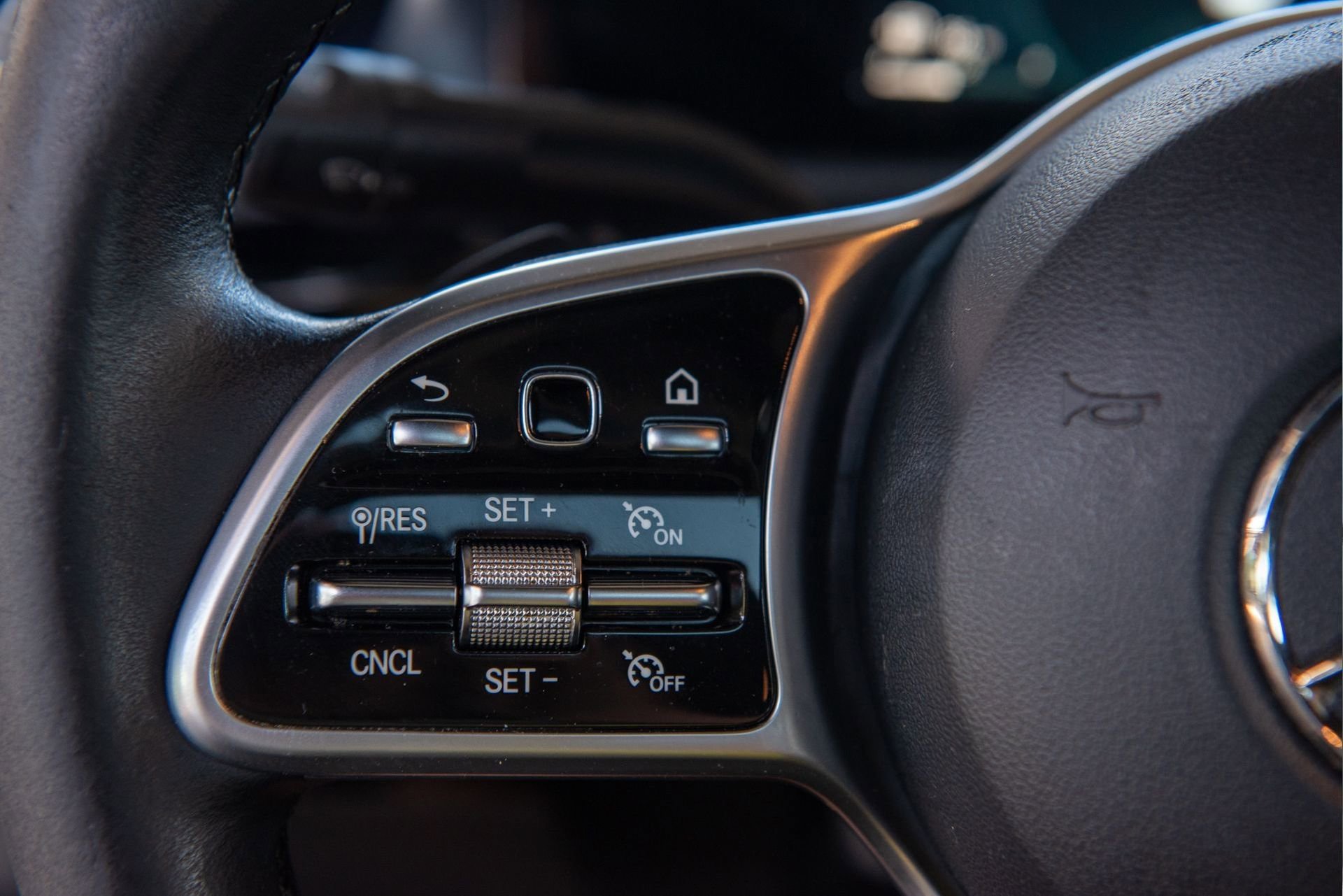 Used 2022 Mercedes-Benz CLA 250 image 25