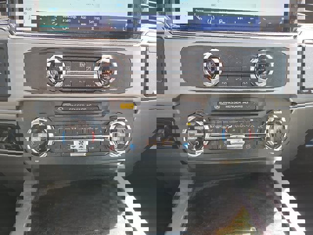 Used 2022 Ford F350 Lariat w/ Lariat Ultimate Package image 18