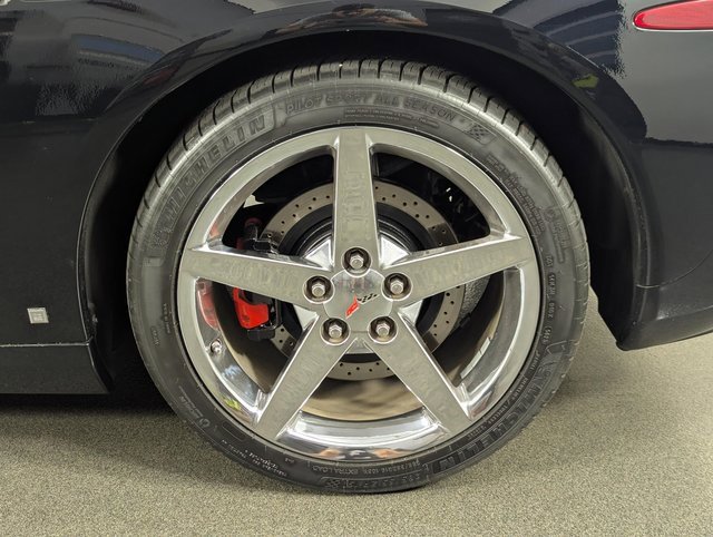 Used 2006 Chevrolet Corvette Convertible w/ Preferred Equipment Group image 18