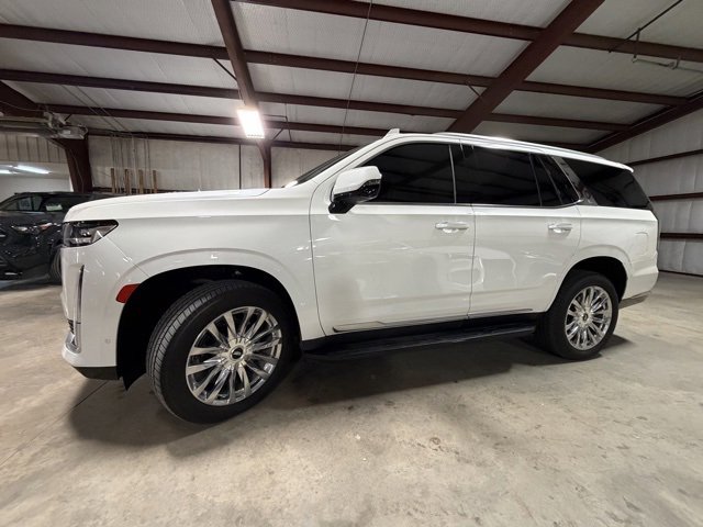 Used 2022 Cadillac Escalade Premium Luxury image 4