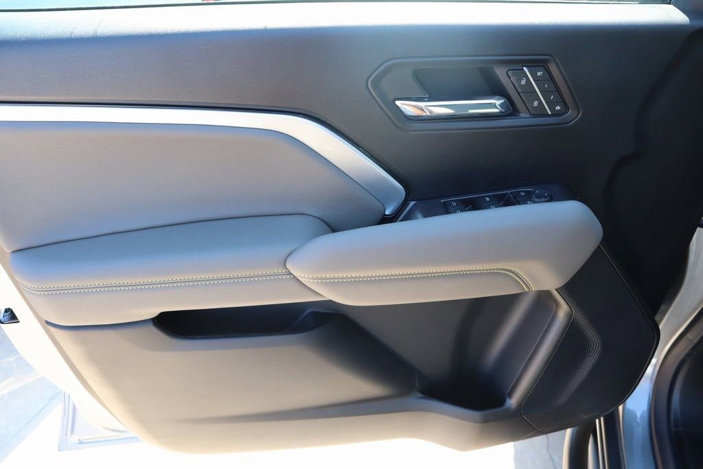 New 2026 Chevrolet Colorado ZR2 w/ Technology Package image 16