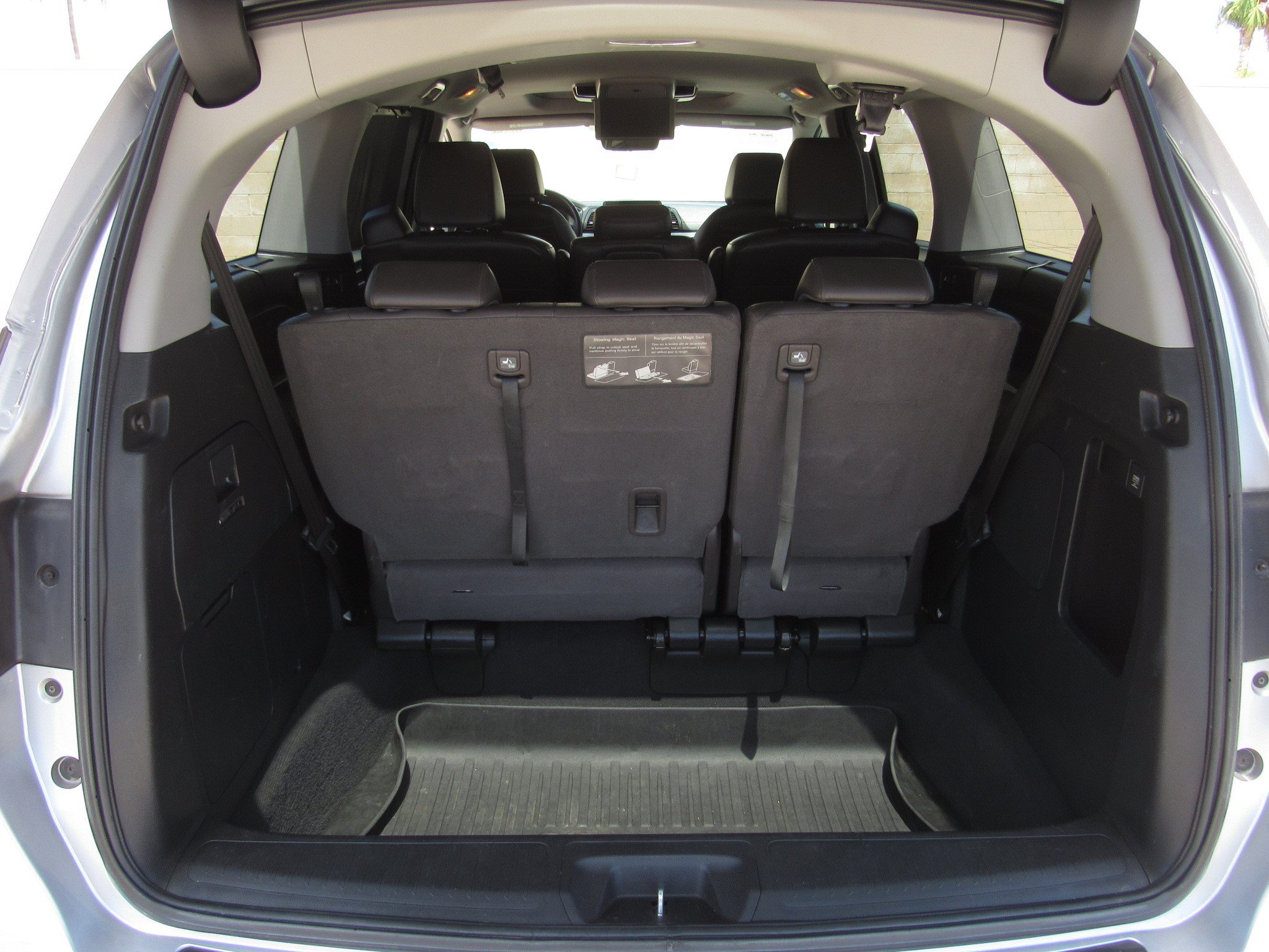 Used 2018 Honda Odyssey Elite image 14
