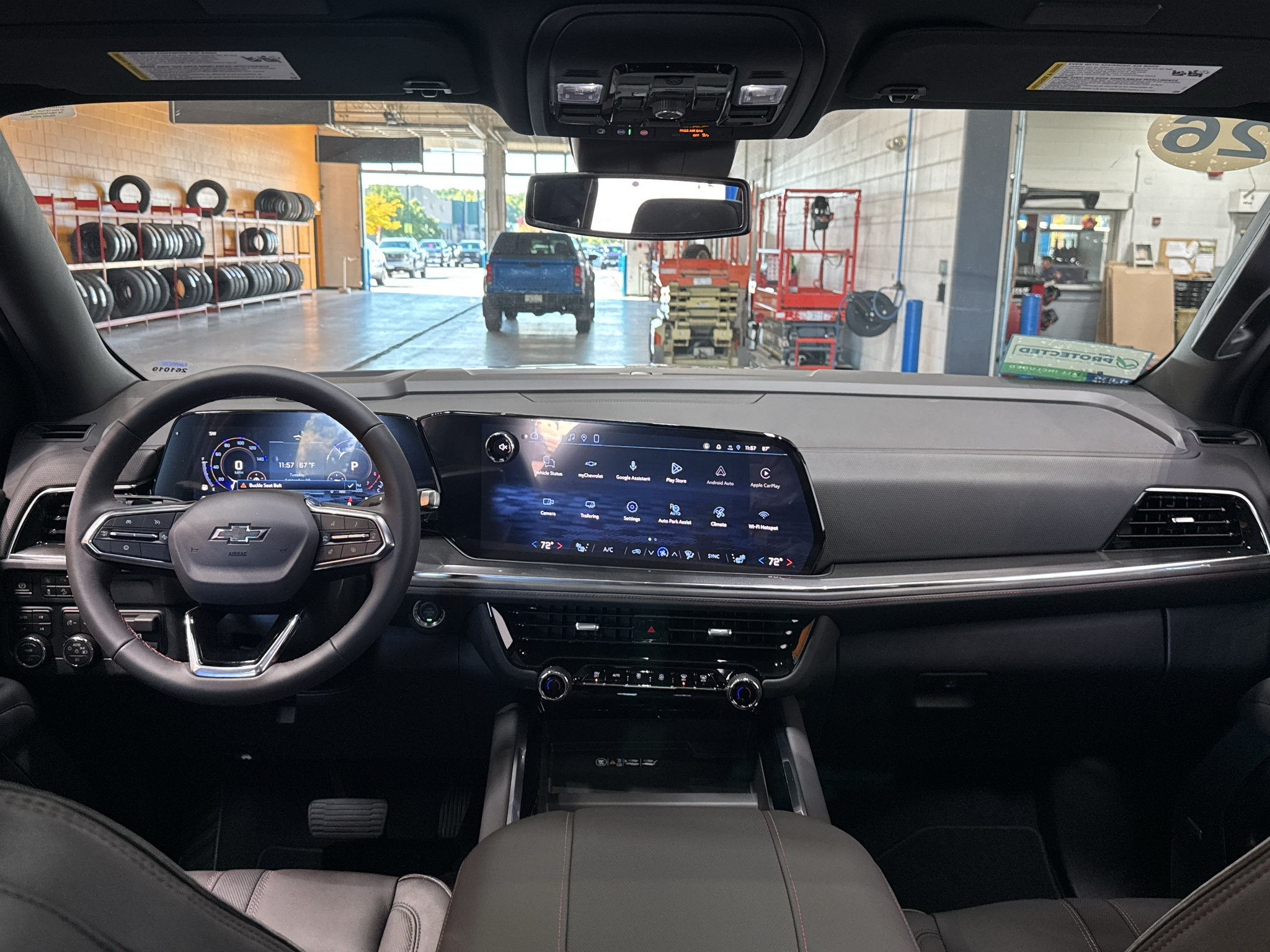 New 2026 Chevrolet Suburban RST w/ RST Capability Package AWD/4WD image 14