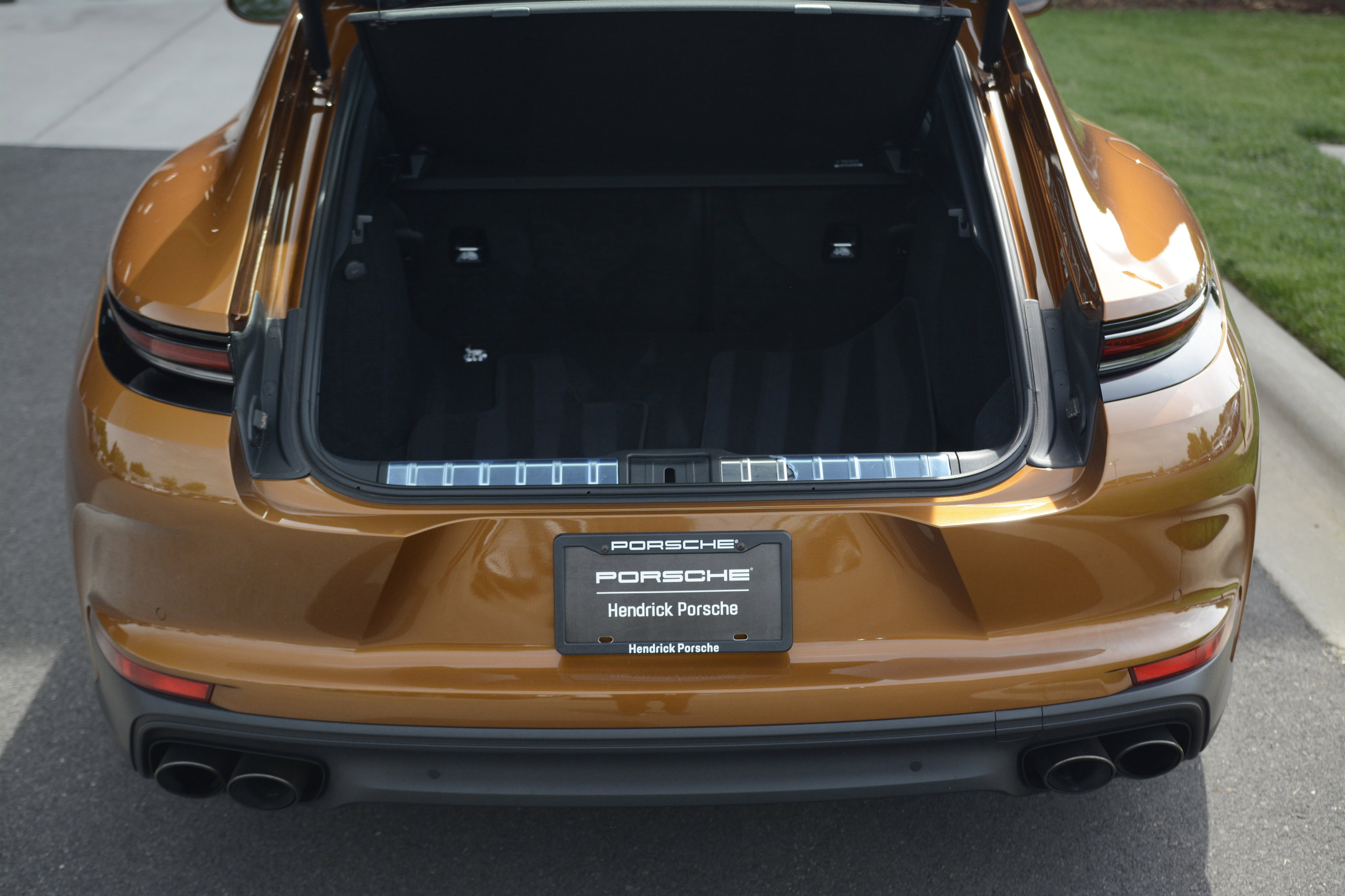 Certified 2025 Porsche Panamera 4 AWD/4WD image 36