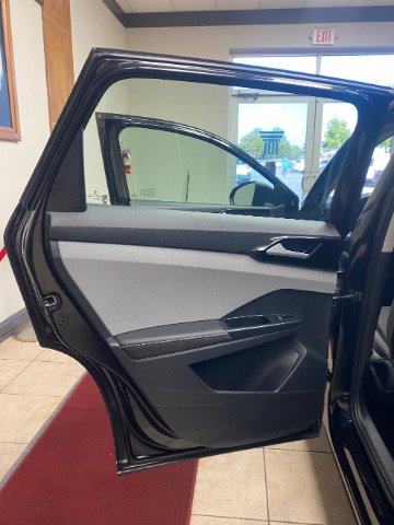 Used 2024 Volkswagen Taos S AWD/4WD image 15