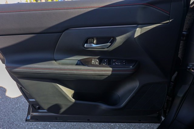 New 2025 Nissan Kicks SR image 23