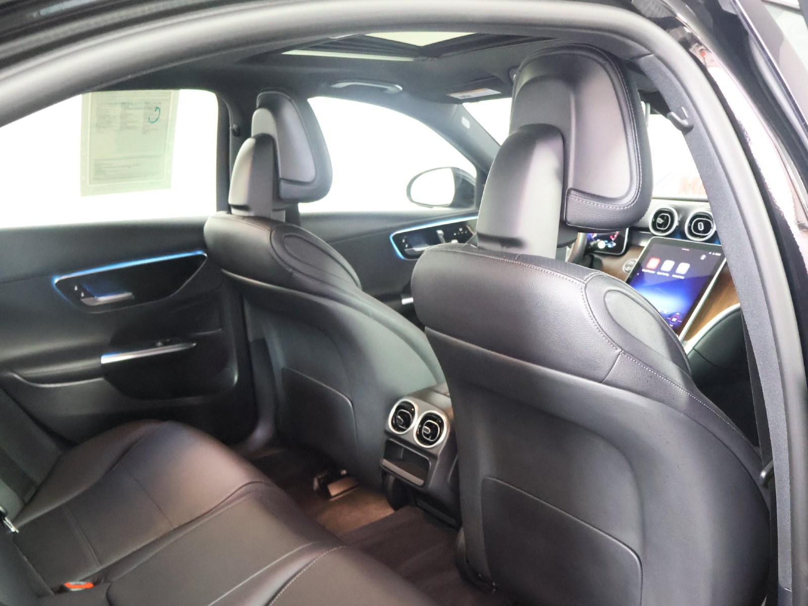 Used 2025 Mercedes-Benz C 300 4MATIC Sedan image 53