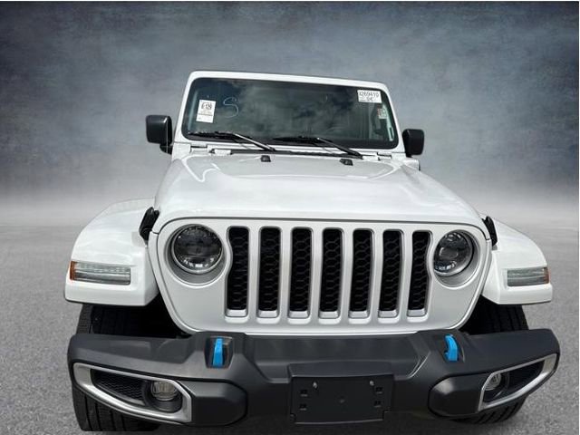 Used 2023 Jeep Wrangler Unlimited Sahara w/ Cold Weather Group AWD/4WD image 11