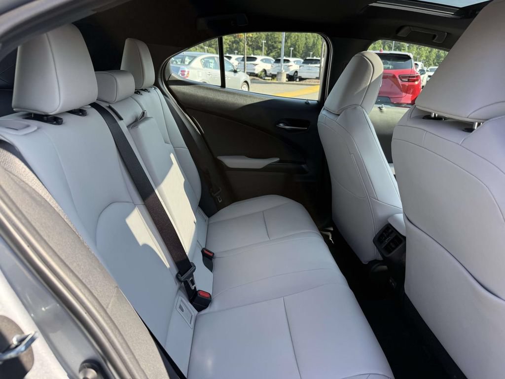 Used 2025 Lexus UX 300h AWD w/ Accessory Package (Z1) image 16