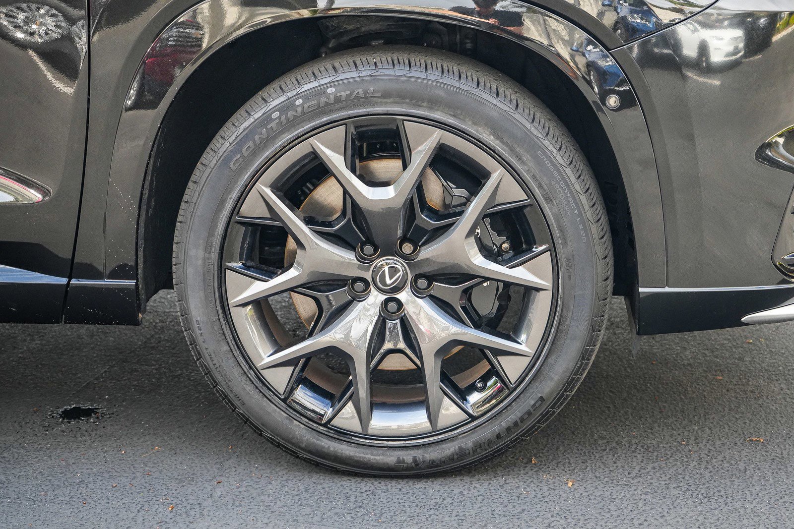 Used 2025 Lexus TX 500h AWD w/ Technology Package image 11
