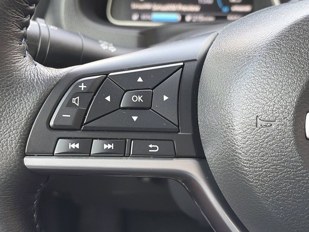 Certified 2023 Nissan Leaf SV Plus image 19