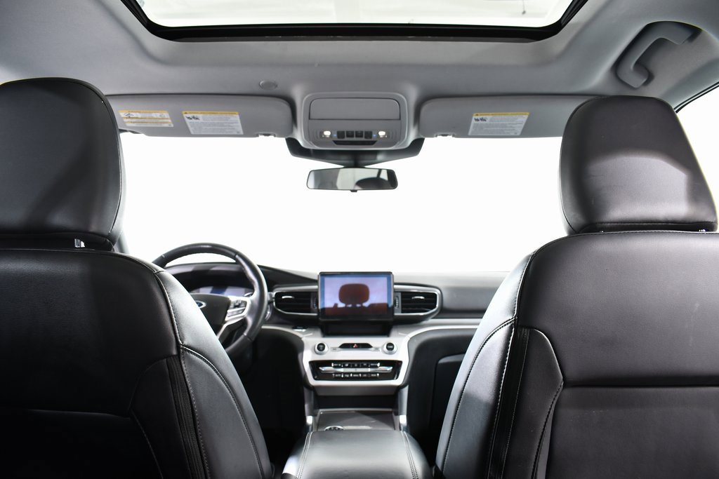 Used 2023 Ford Explorer XLT w/ Equipment Group 202A image 17