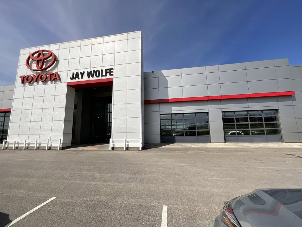 Used 2012 Toyota Avalon Limited image 23