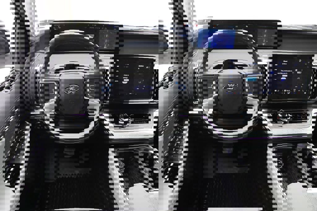 Used 2025 Ford Expedition Max Platinum w/ Platinum Ultimate Package image 15