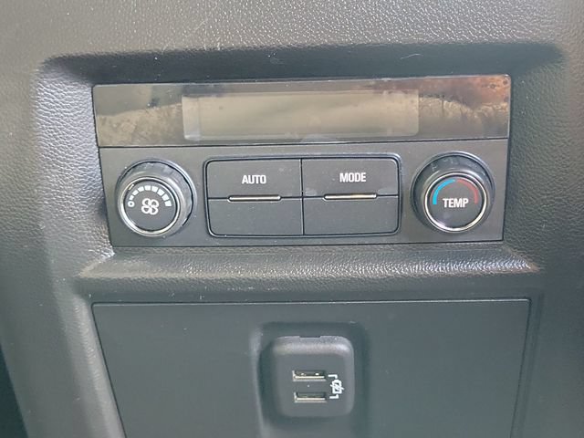 Used 2022 Chevrolet Traverse LS FWD image 25