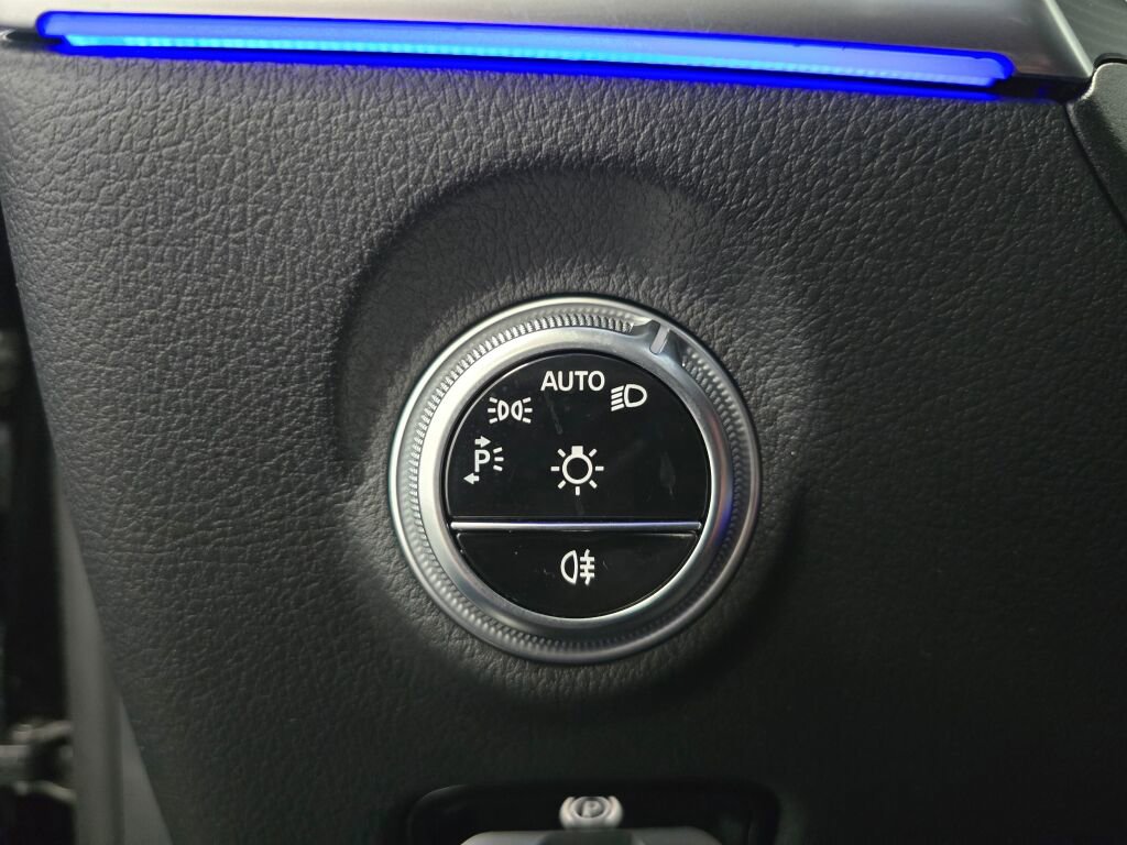 Used 2024 Mercedes-Benz C 300 4MATIC Sedan image 36