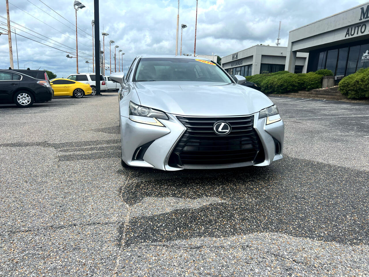 Used 2016 Lexus GS 200t image 3