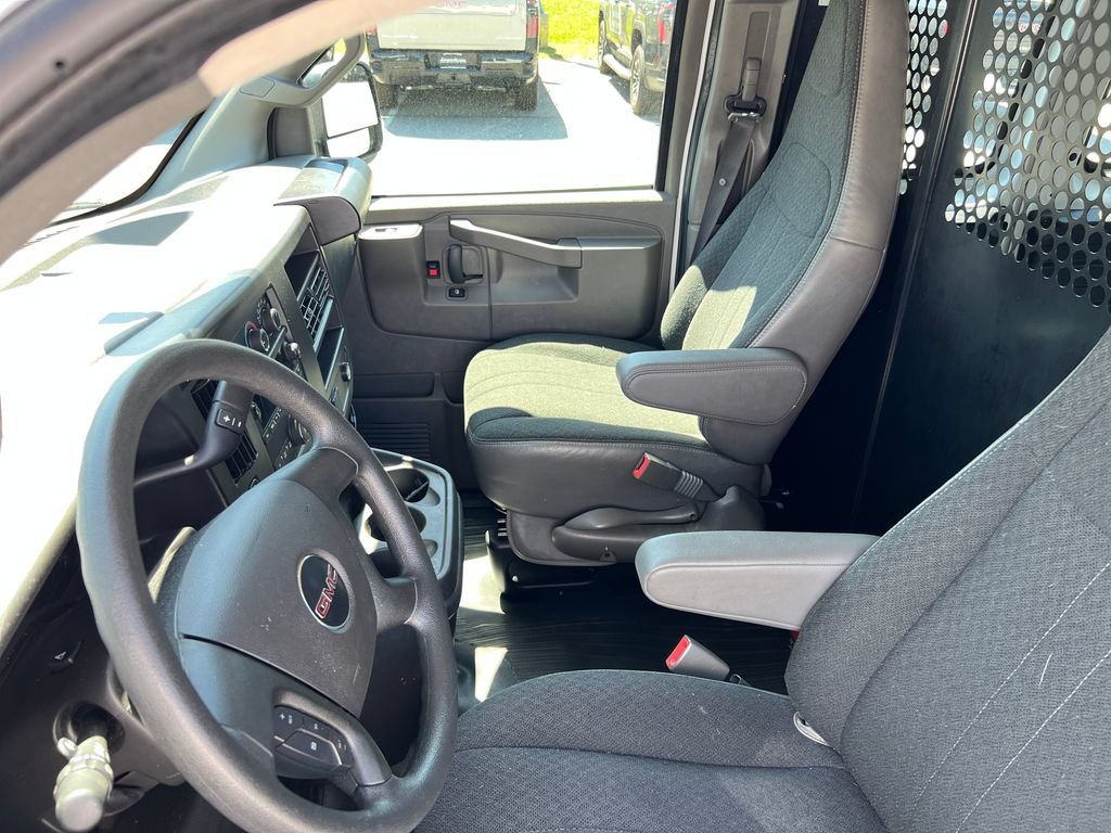 Used 2025 GMC Savana 2500 w/ Driver Convenience Package RWD image 11