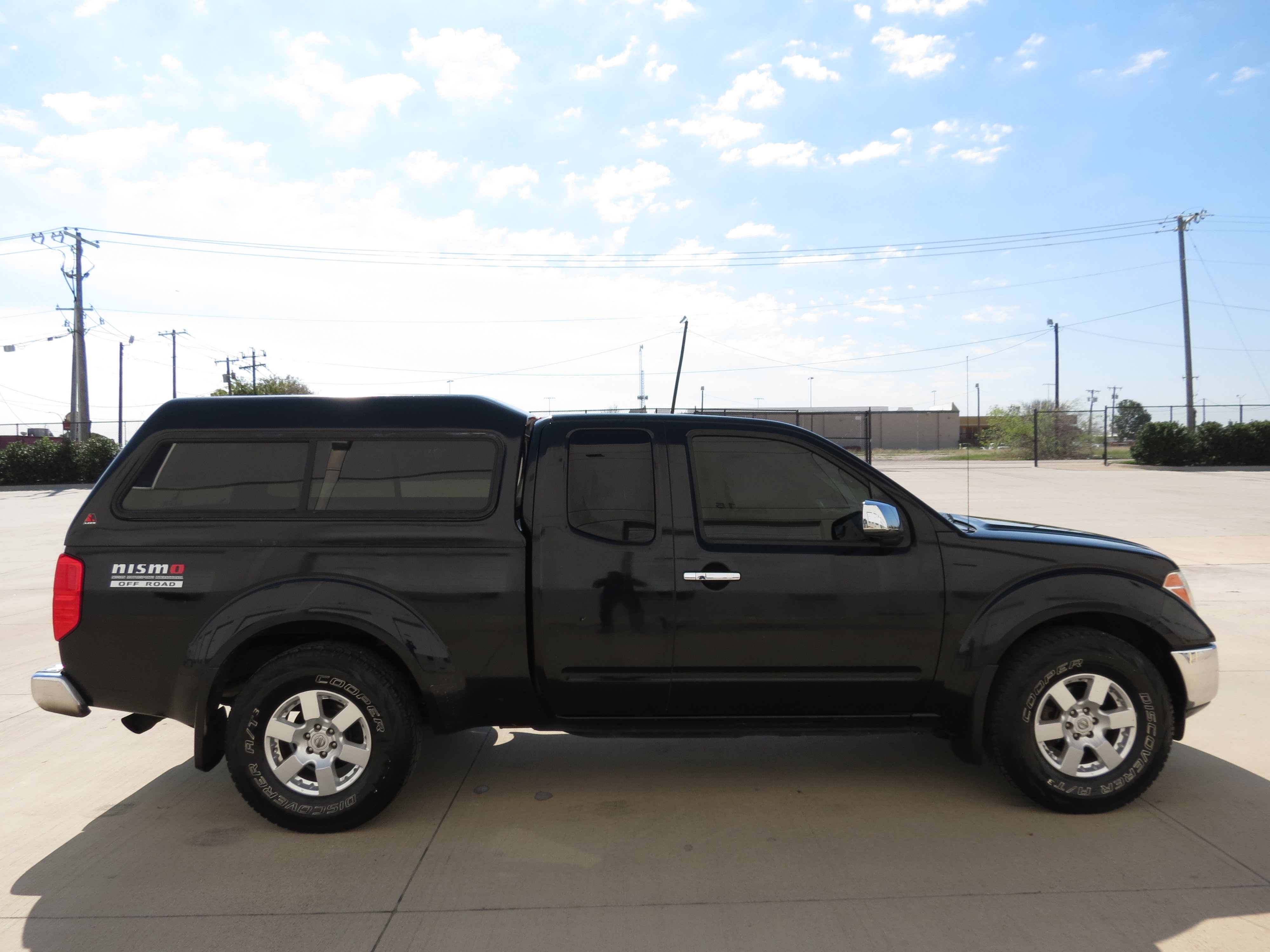 Used 2006 Nissan Frontier NISMO RWD image 6