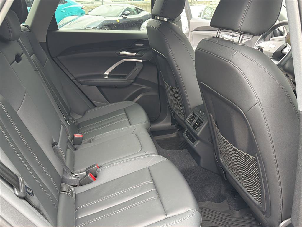 Used 2025 Audi Q5 Premium Plus w/ Premium Plus AWD/4WD image 15