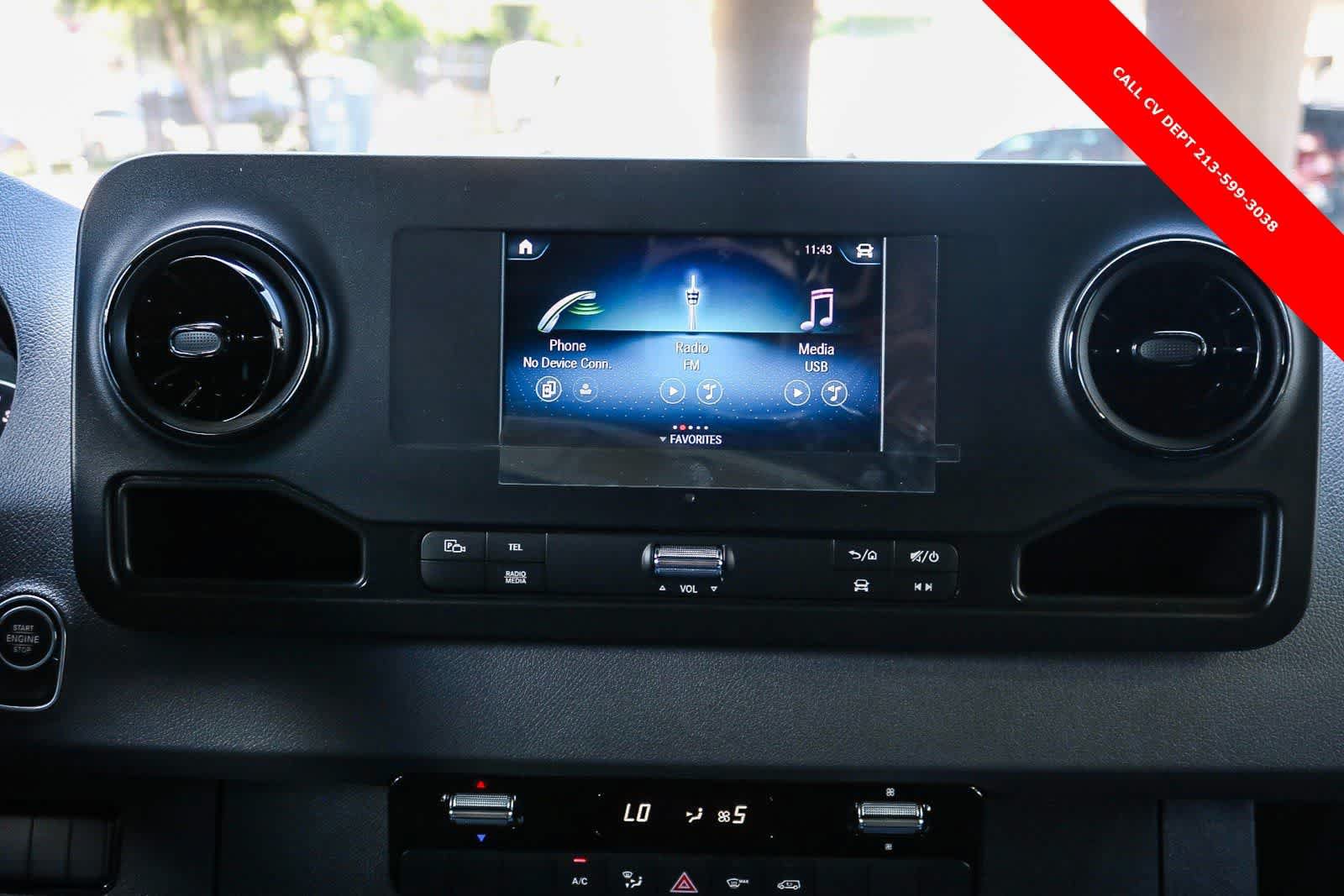Used 2024 Mercedes-Benz Sprinter 2500 image 15