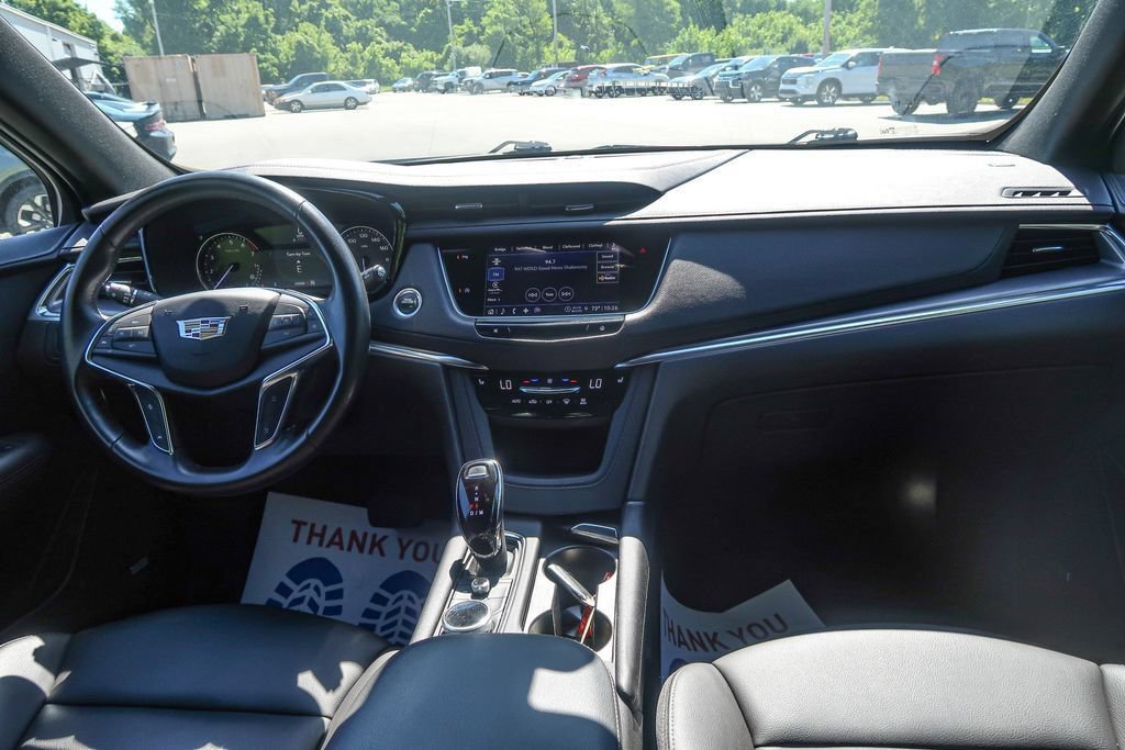 Used 2023 Cadillac XT5 Luxury AWD/4WD image 16