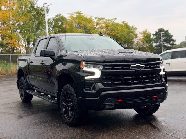 Used 2024 Chevrolet Silverado 1500 LT Trail Boss w/ Protection Package AWD/4WD image 4