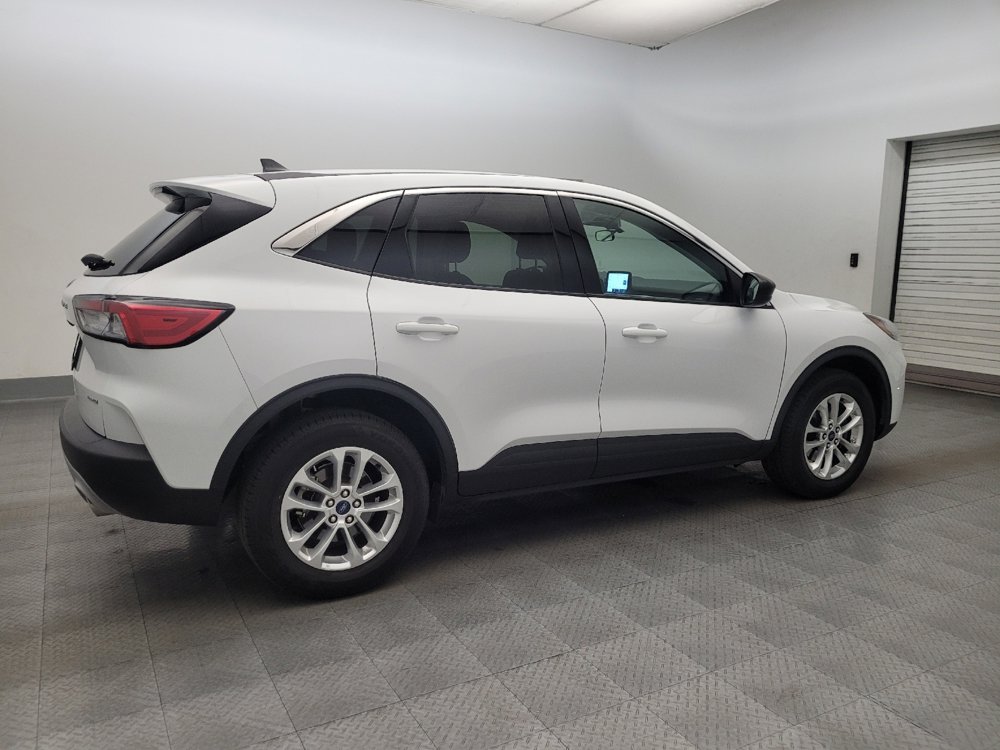 Used 2022 Ford Escape SE image 10