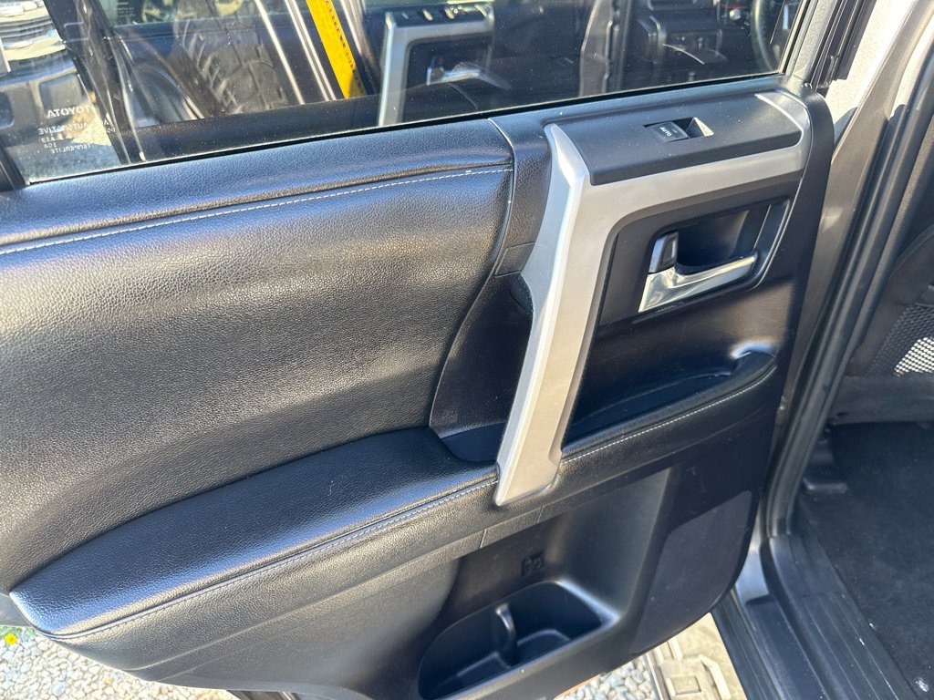 Used 2014 Toyota 4Runner SR5 Premium AWD/4WD image 13
