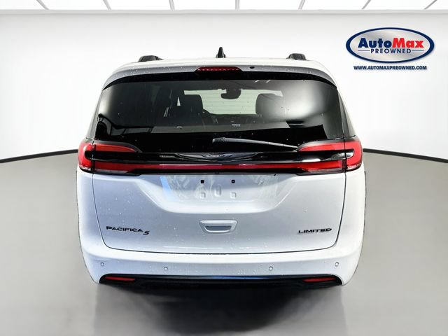 Used 2025 Chrysler Pacifica Limited FWD image 6