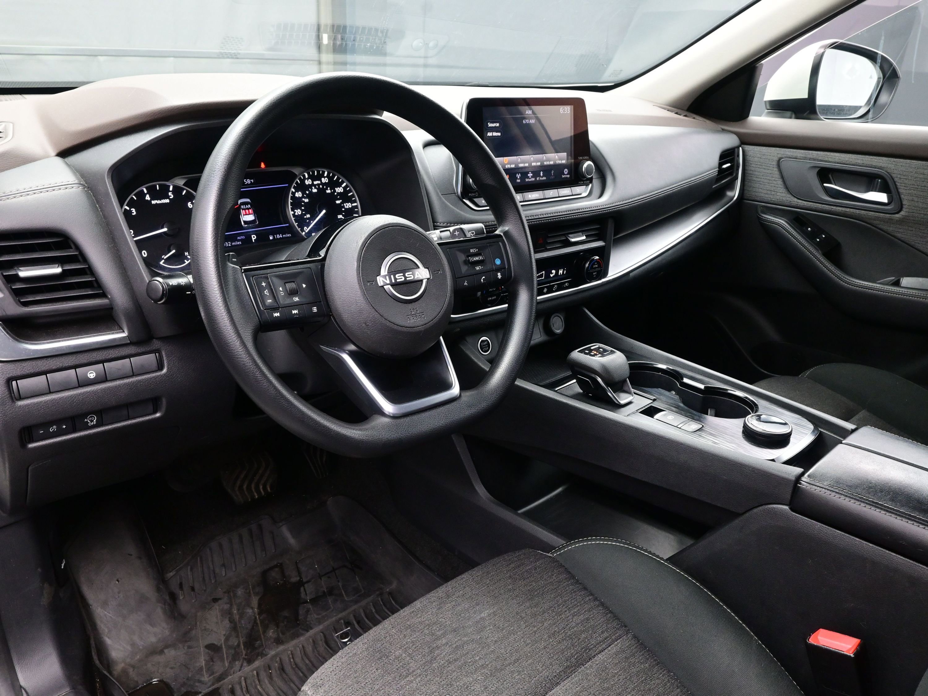 Used 2023 Nissan Rogue SV image 13