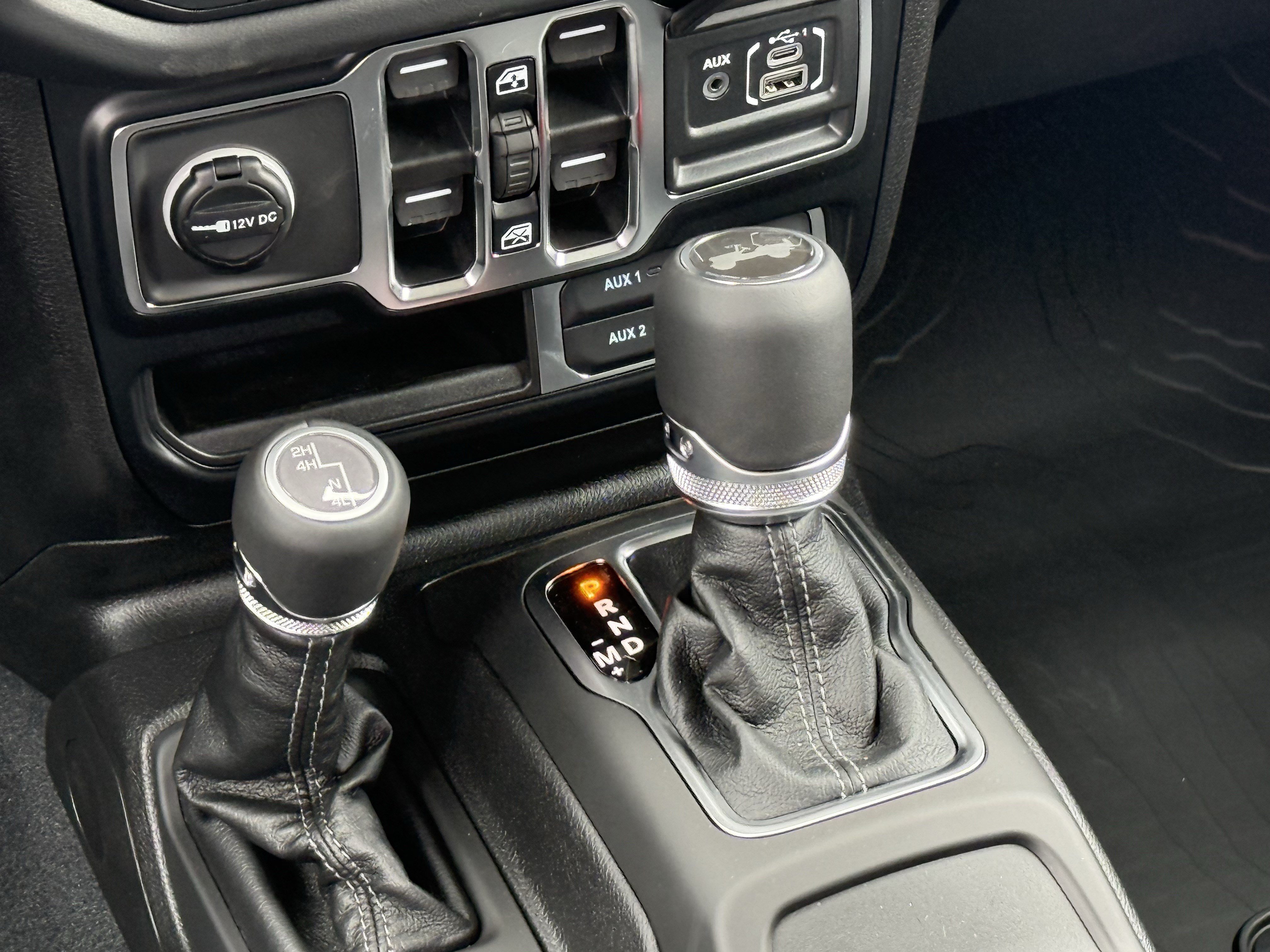 New 2026 Jeep Wrangler Unlimited Sahara AWD/4WD image 15