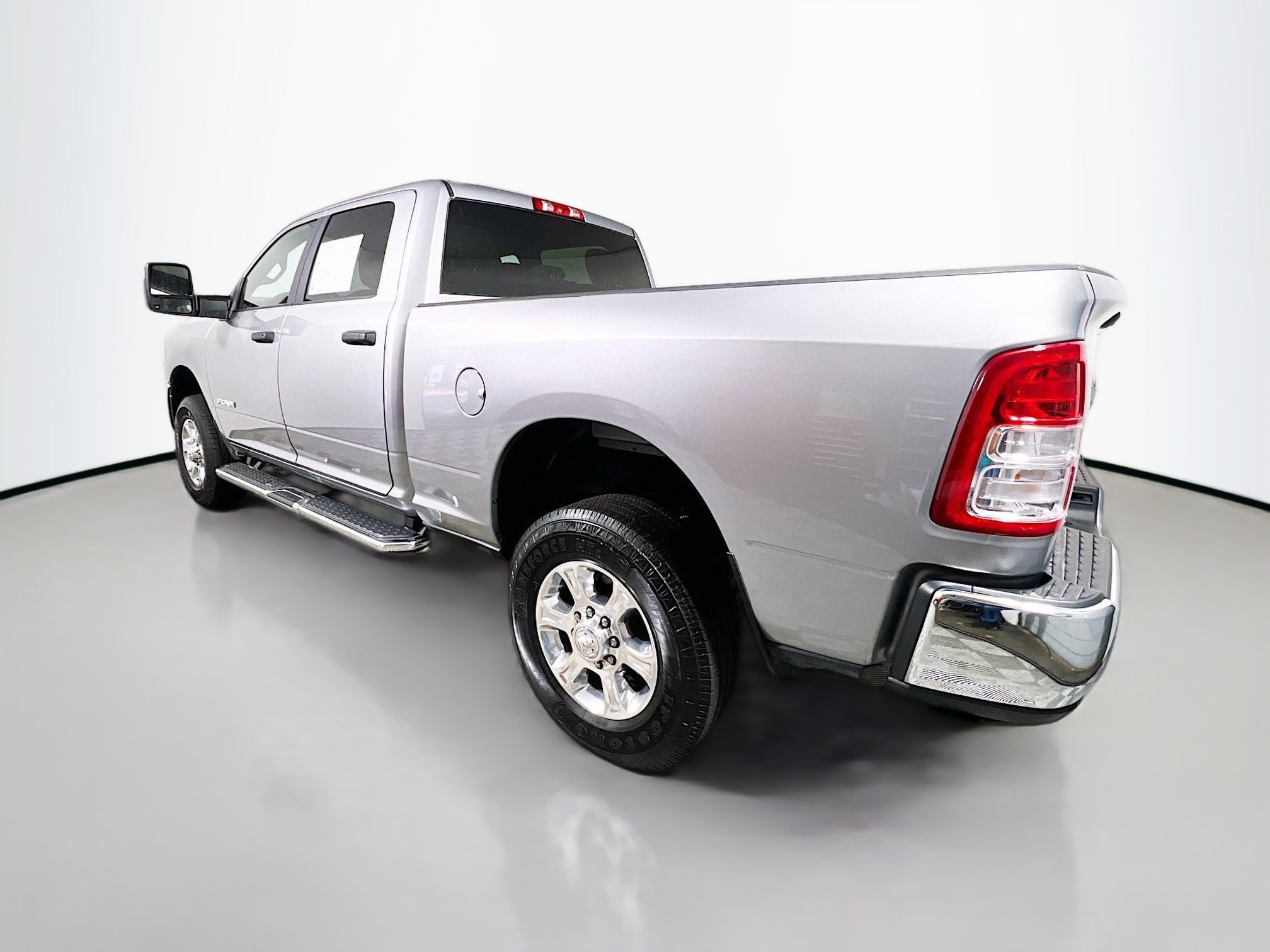 Used 2024 RAM 2500 Big Horn w/ Bed Utility Group image 8
