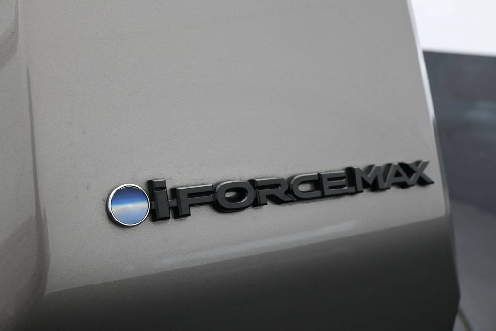 Used 2025 Toyota Land Cruiser w/ Premium Package AWD/4WD image 39