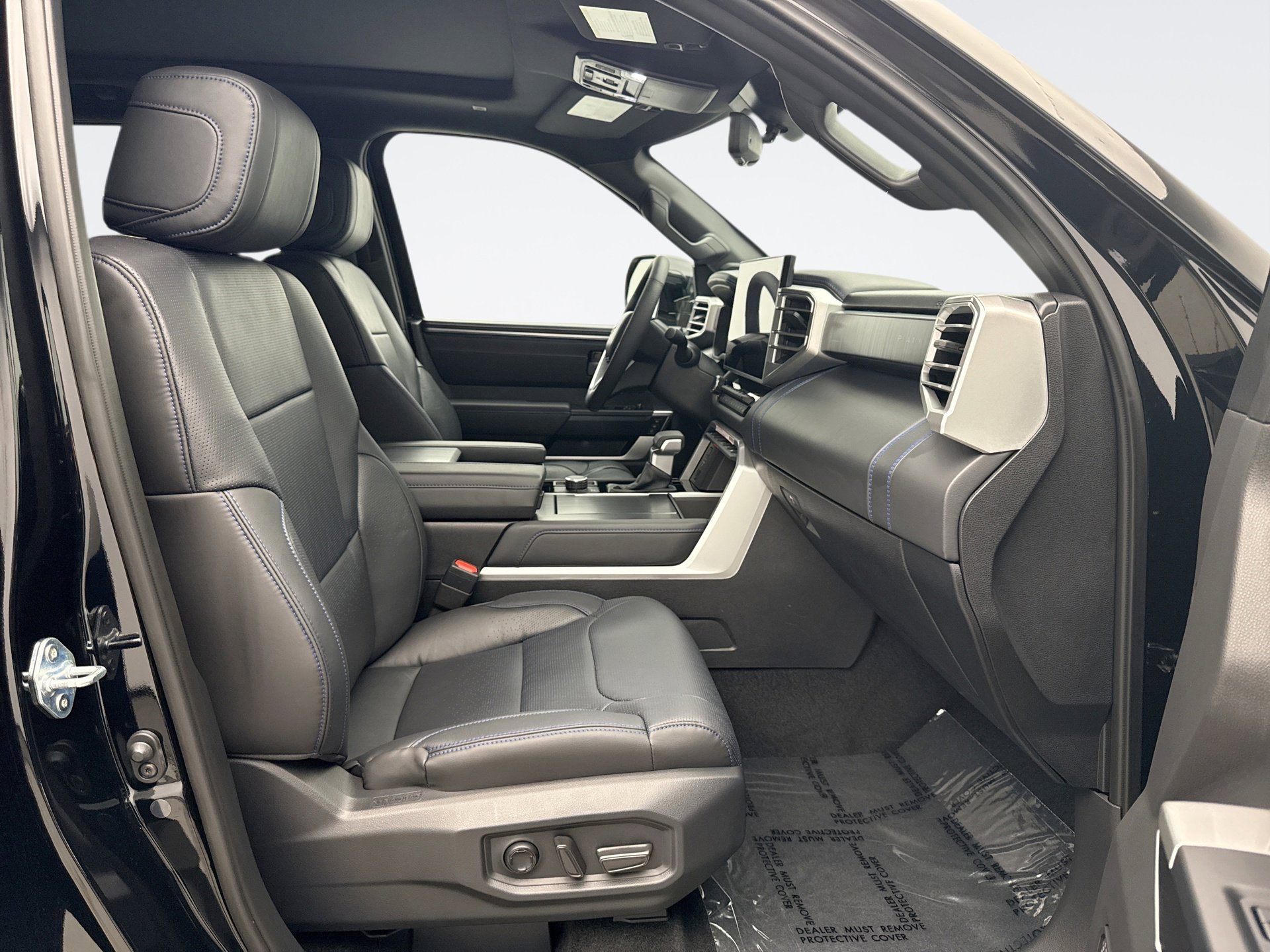 Used 2025 Toyota Tundra Platinum AWD/4WD image 19