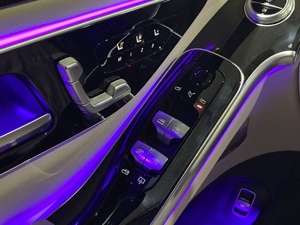 Certified 2023 Mercedes-Benz S 500 4MATIC image 9